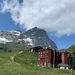 In Cervinia بيريوِل تْشيرفينيا