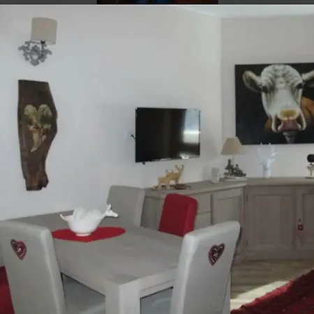 Frazione Cervinia 아파트 *